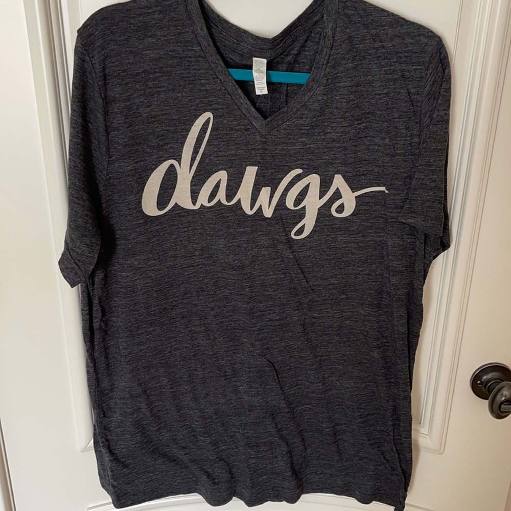 dawgs graphic tee